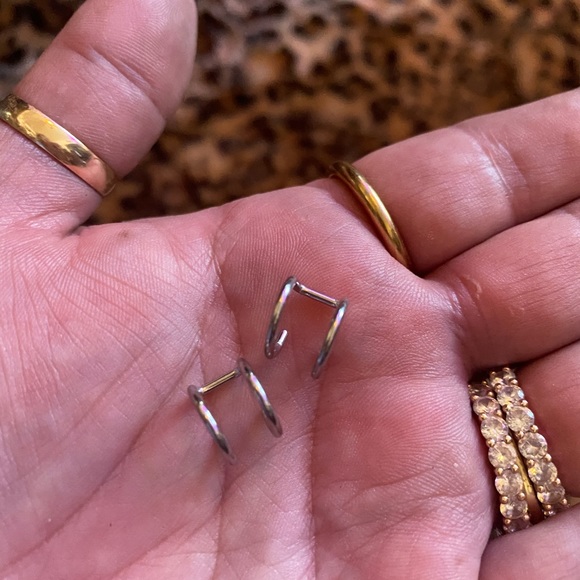 Ear cuffs - Picture 1 of 5